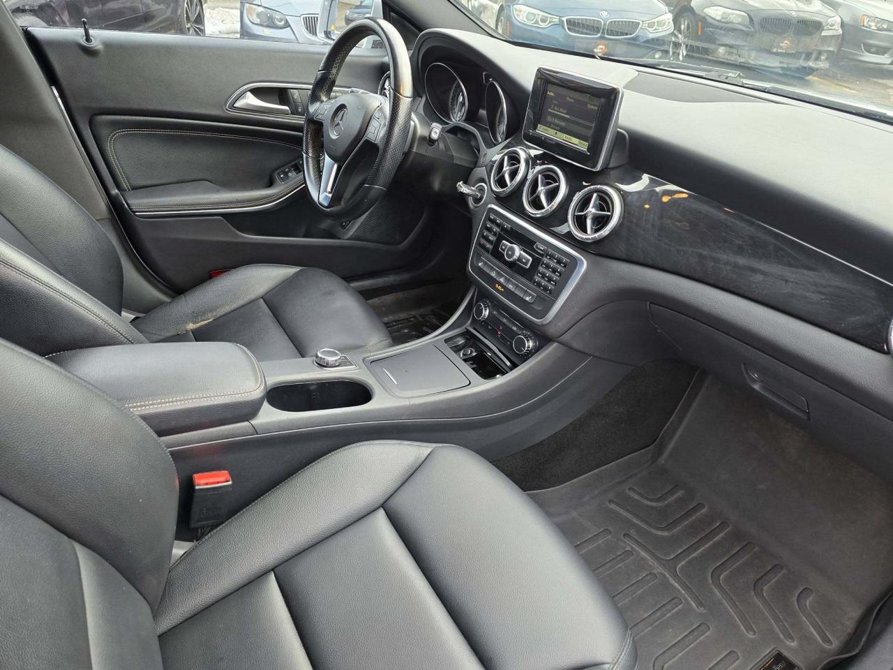 2014 Mercedes-Benz CLA-Class 4dr Sdn CLA 250 4MATIC Photo