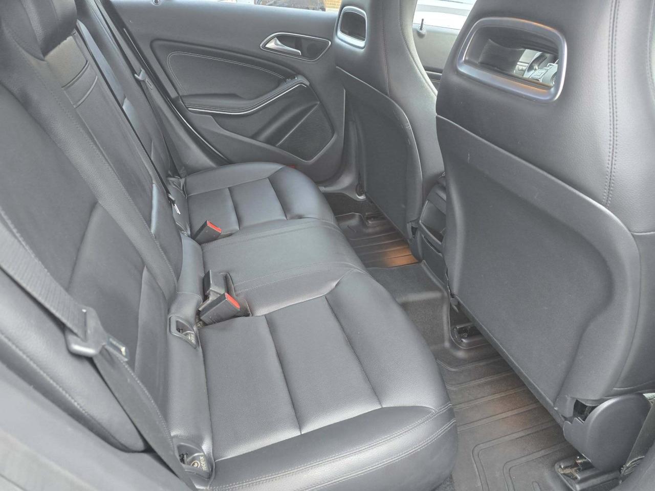 2014 Mercedes-Benz CLA-Class 4dr Sdn CLA 250 4MATIC Photo