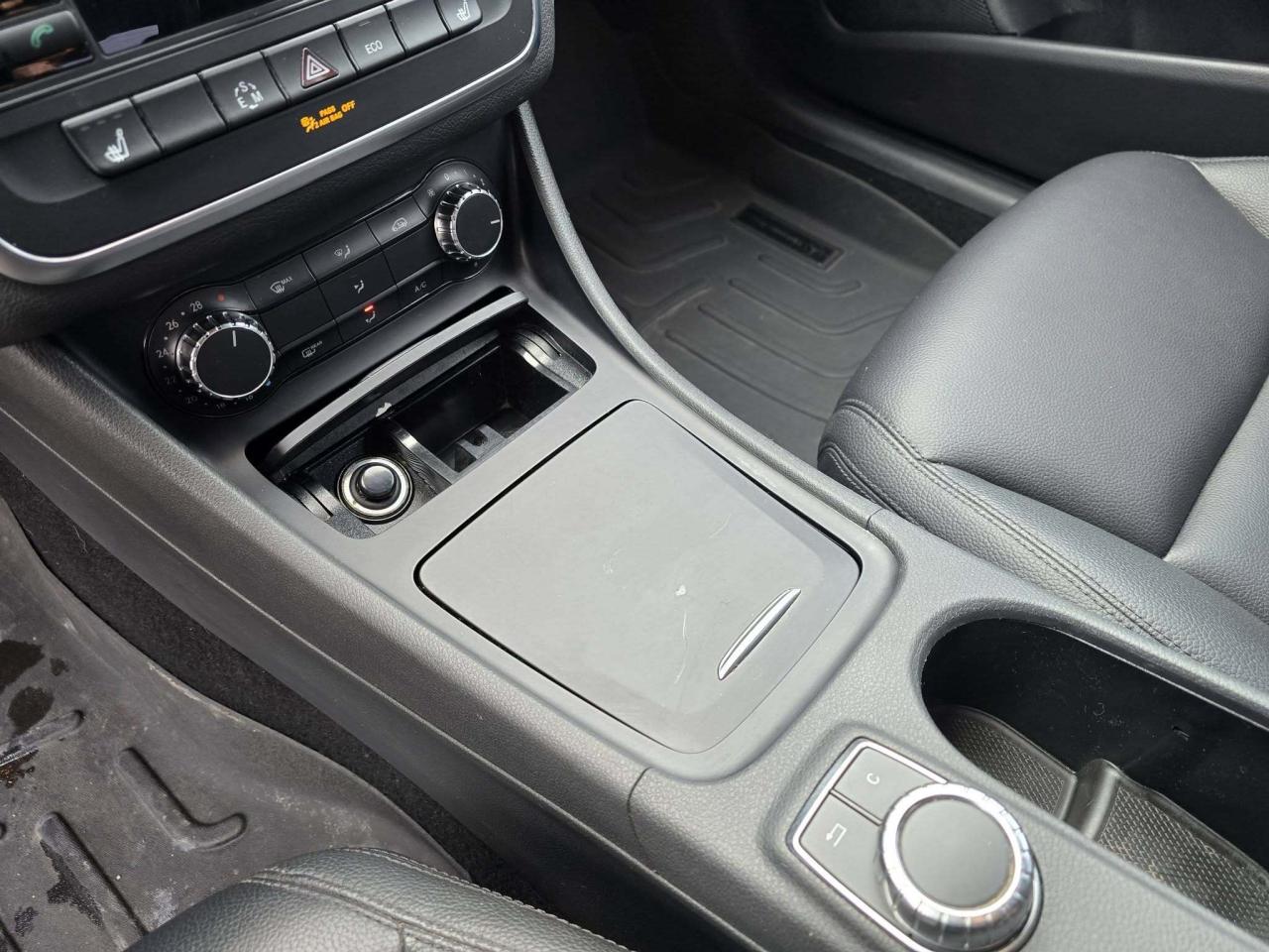 2014 Mercedes-Benz CLA-Class 4dr Sdn CLA 250 4MATIC Photo