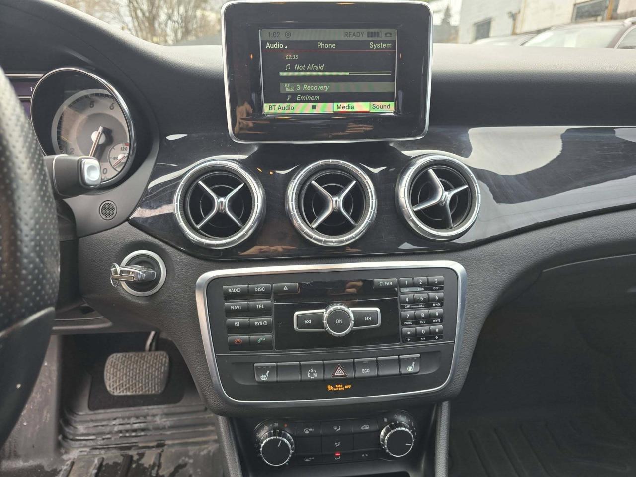 2014 Mercedes-Benz CLA-Class 4dr Sdn CLA 250 4MATIC Photo