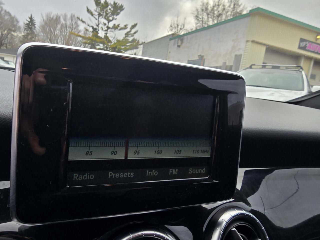 2014 Mercedes-Benz CLA-Class 4dr Sdn CLA 250 4MATIC Photo