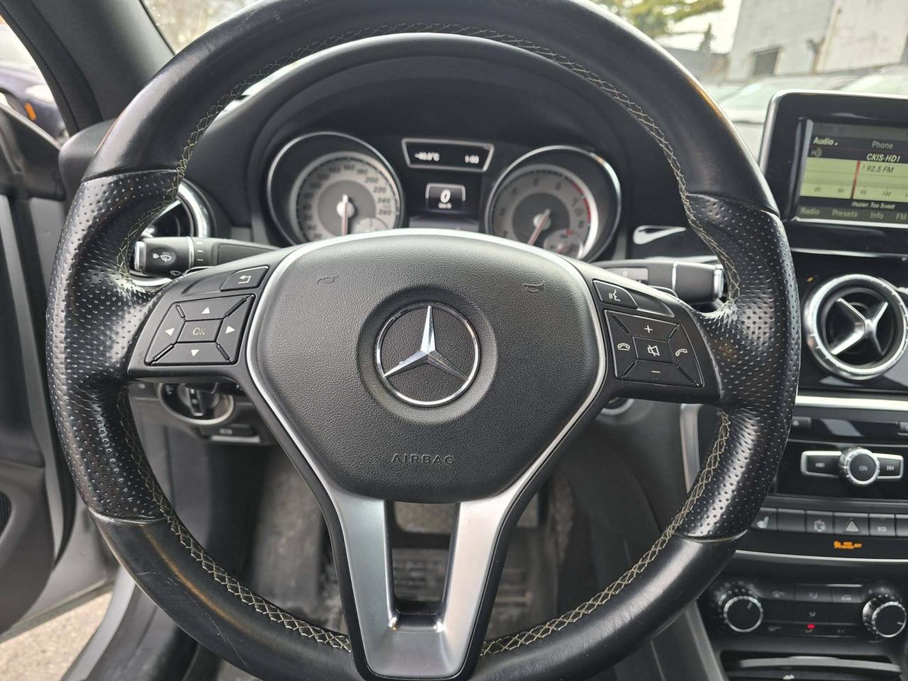 2014 Mercedes-Benz CLA-Class 4dr Sdn CLA 250 4MATIC Photo