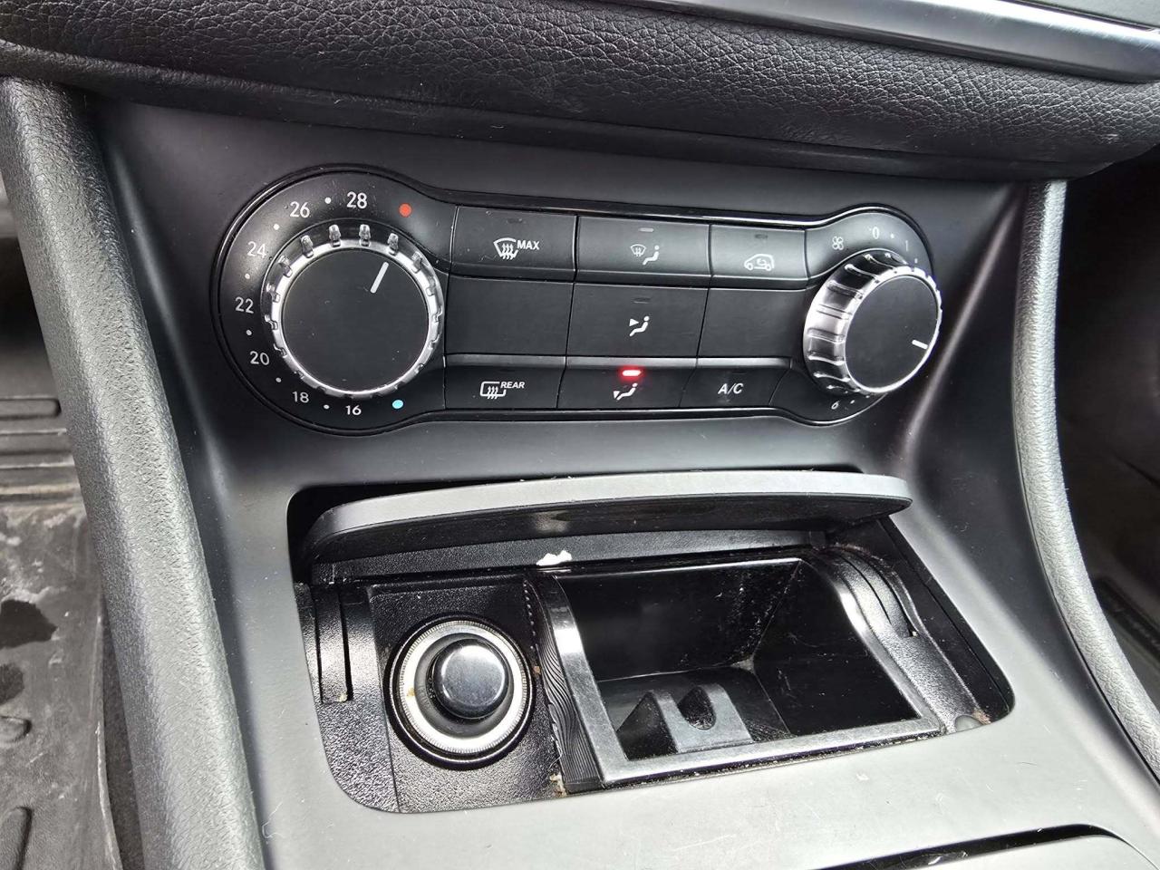 2014 Mercedes-Benz CLA-Class 4dr Sdn CLA 250 4MATIC Photo