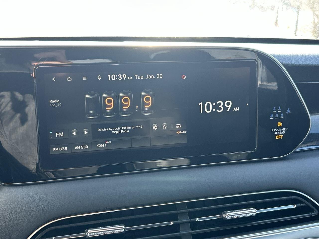 2022 Hyundai PALISADE Ultimate Calligraphy   Luxury 3-Row SUV CLEAN CARF Photo