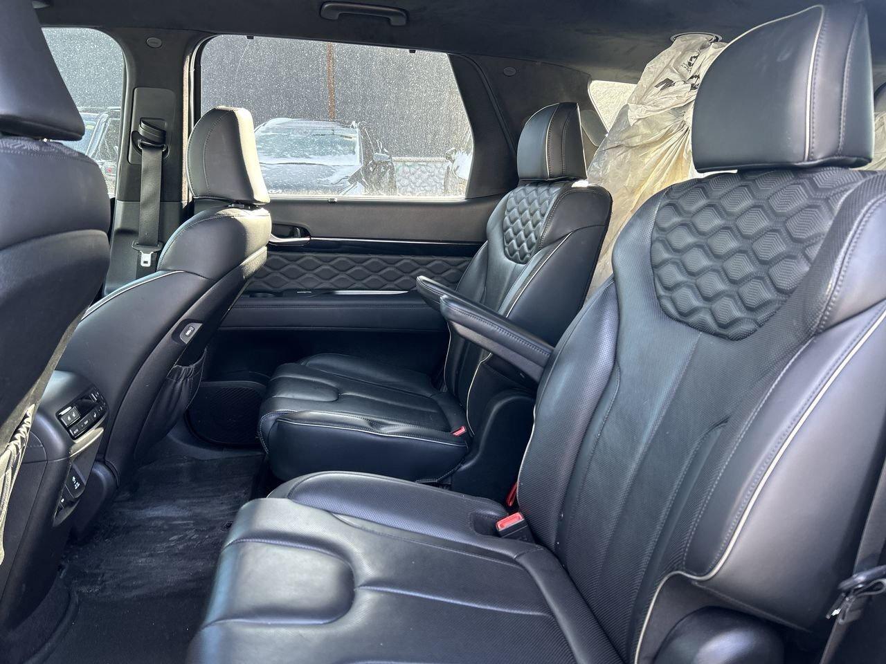 2022 Hyundai PALISADE Ultimate Calligraphy   Luxury 3-Row SUV CLEAN CARF Photo