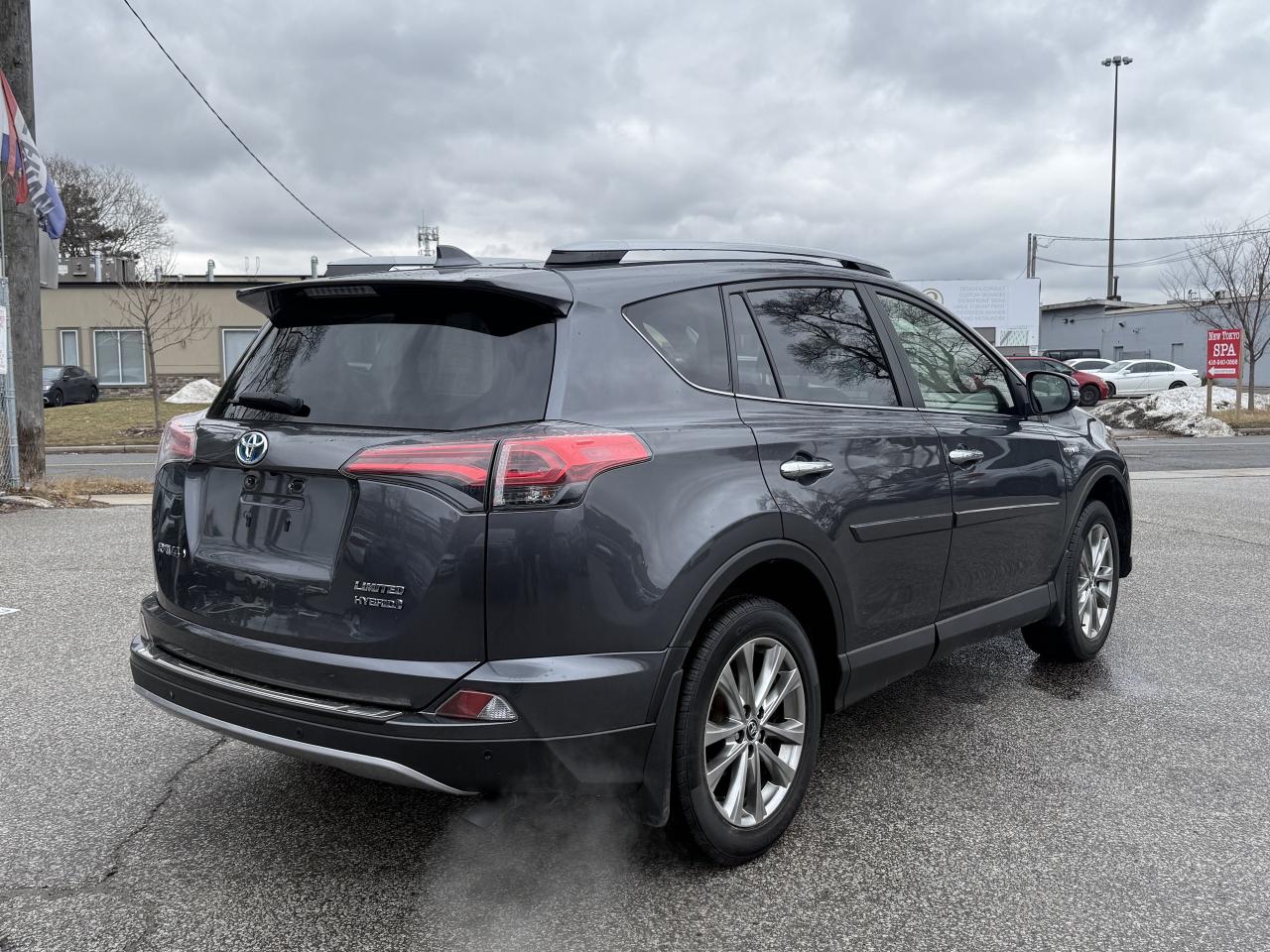 2018 Toyota RAV4 Hybrid l AWD l Limited l 2 Owner l Toyota Service Photo
