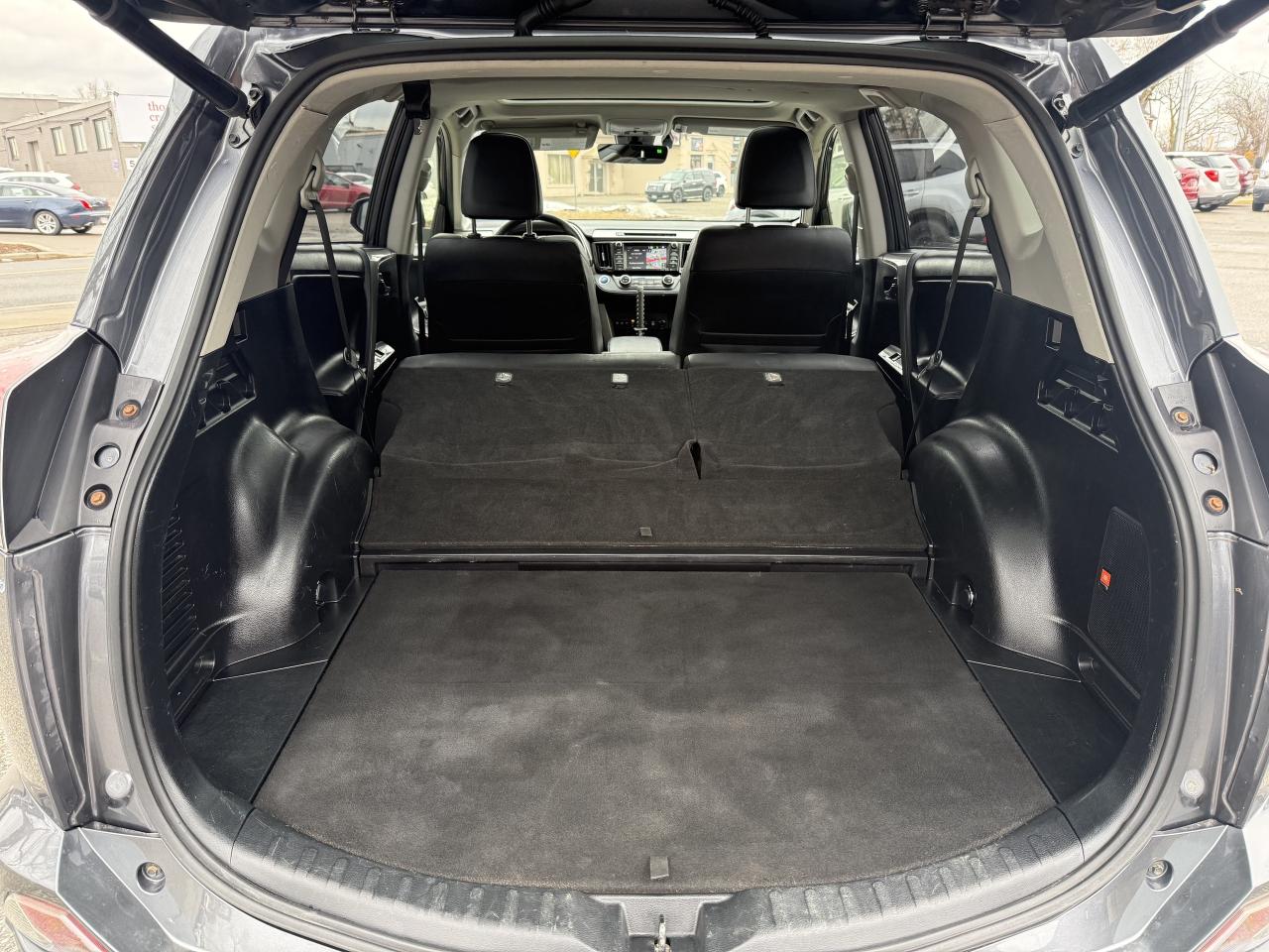 2018 Toyota RAV4 Hybrid l AWD l Limited l 2 Owner l Toyota Service Photo