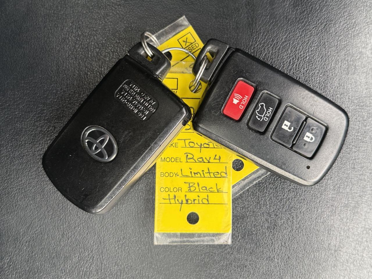 2018 Toyota RAV4 Hybrid l AWD l Limited l 2 Owner l Toyota Service Photo