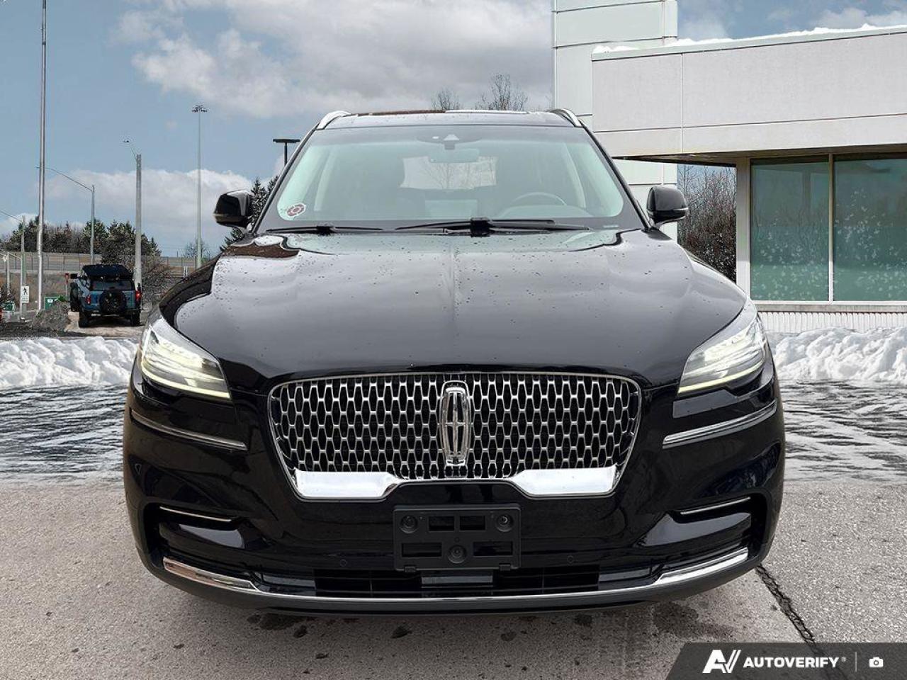 2023 Lincoln Aviator Reserve   ONE OWNER   LEATHER   MOONROOF ONE OWNER Photo2