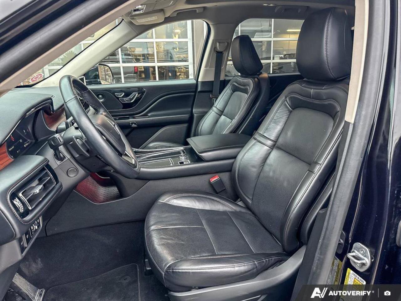 2023 Lincoln Aviator Reserve   ONE OWNER   LEATHER   MOONROOF ONE OWNER Photo