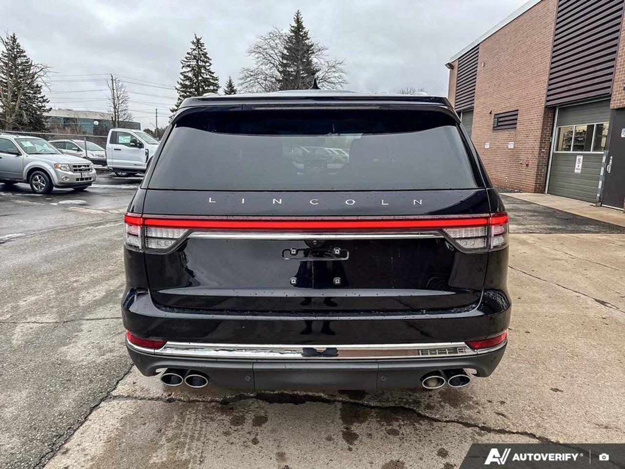2023 Lincoln Aviator Reserve   ONE OWNER   LEATHER   MOONROOF Photo