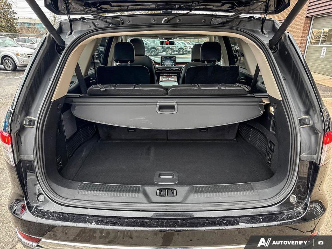 2023 Lincoln Aviator Reserve   ONE OWNER   LEATHER   MOONROOF Photo