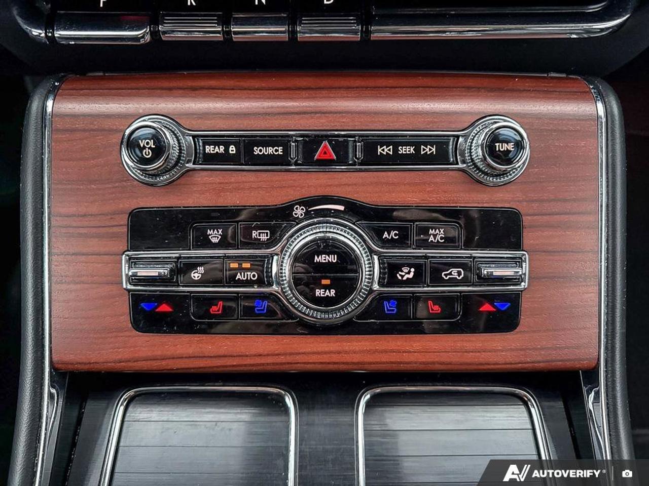 2023 Lincoln Aviator Reserve   ONE OWNER   LEATHER   MOONROOF Photo