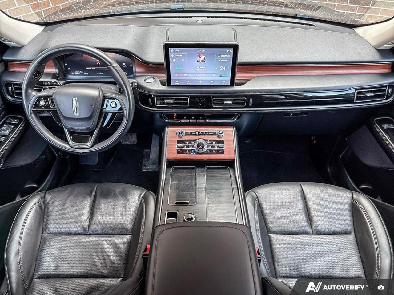 2023 Lincoln Aviator Reserve   ONE OWNER   LEATHER   MOONROOF Photo