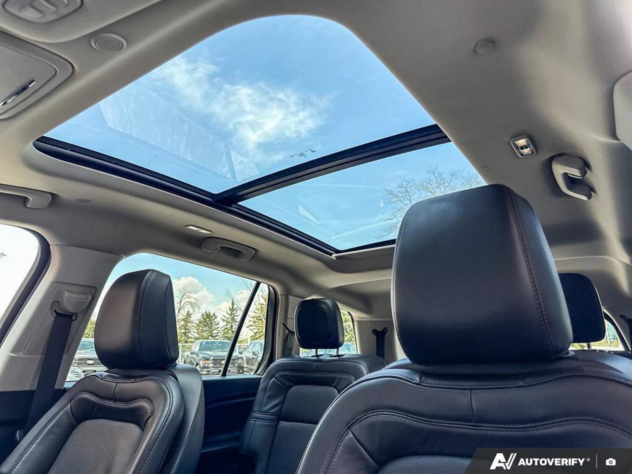 2023 Lincoln Aviator Reserve   ONE OWNER   LEATHER   MOONROOF Photo