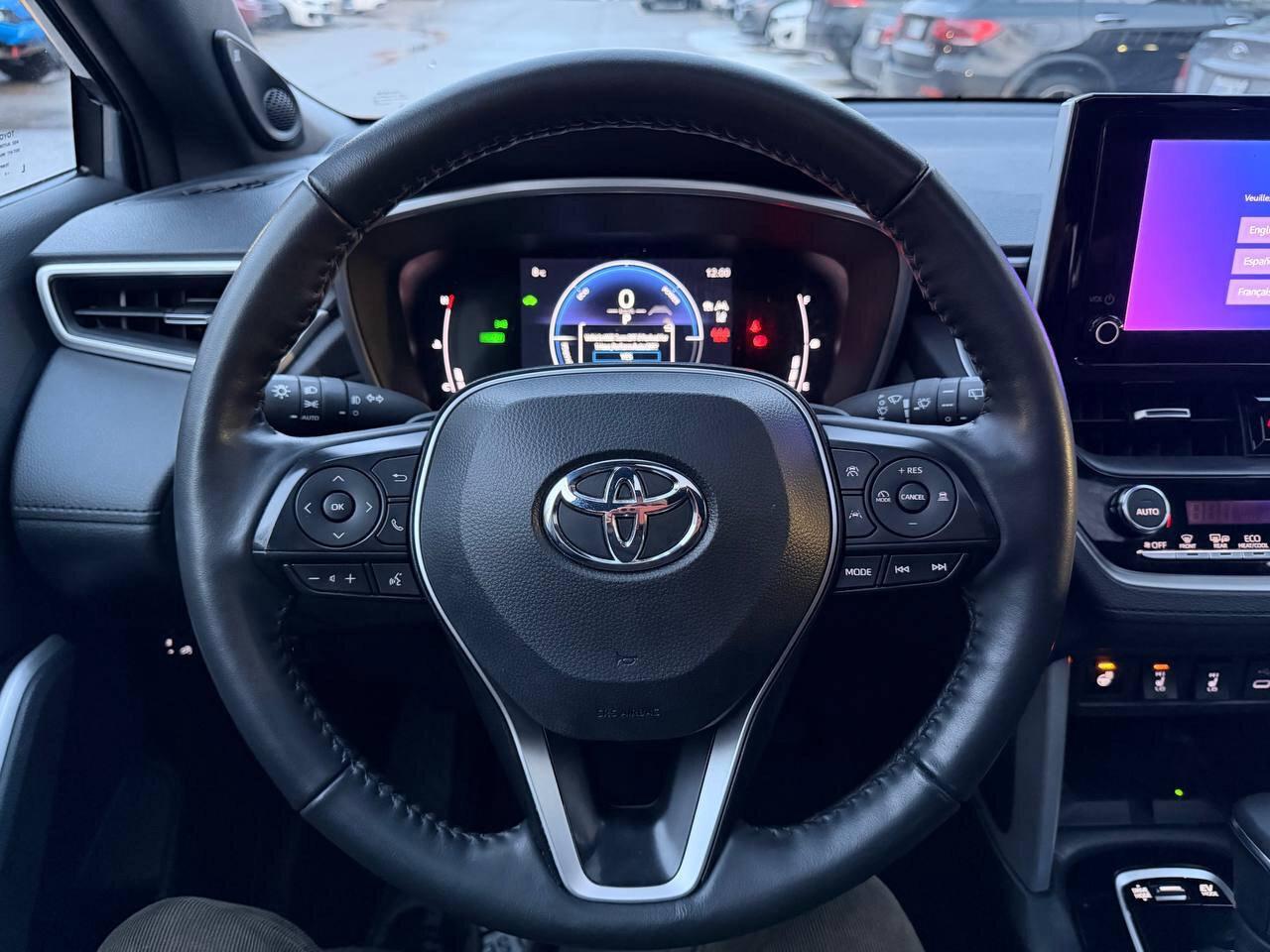 2024 Toyota Corolla Cross XSE Photo