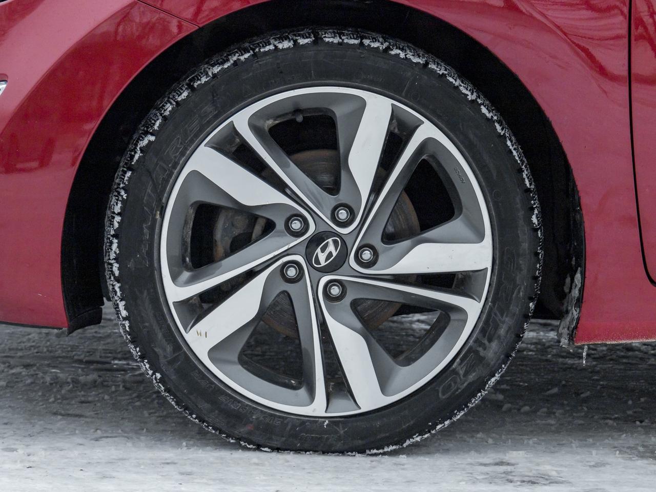 2016 Hyundai Elantra 4dr Sdn Manual GLS   AS IS Photo