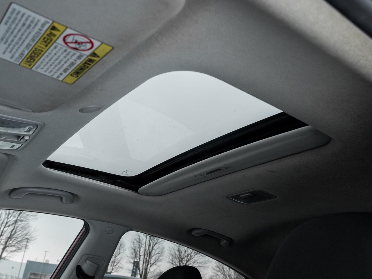 2016 Hyundai Elantra 4dr Sdn Manual GLS   AS IS Photo