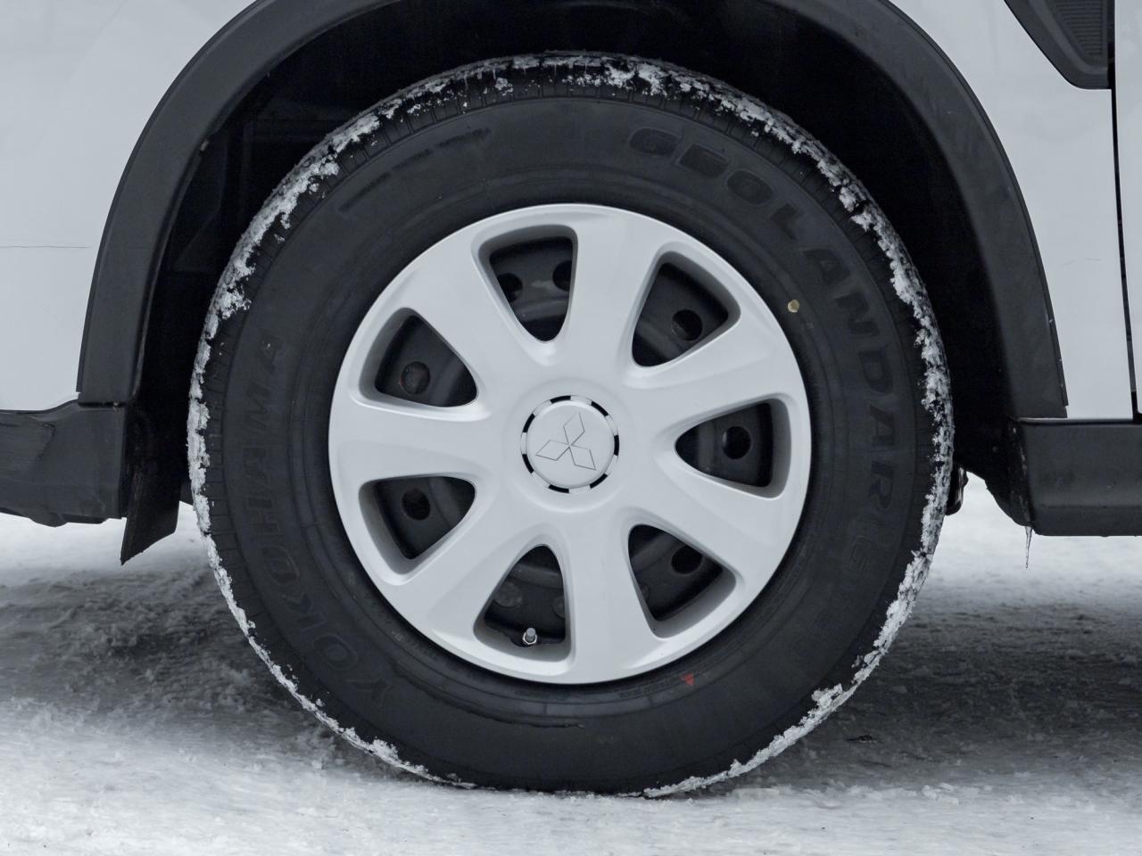 2022 Mitsubishi RVR ES FWD   CPO FINANCE RATES FOR AS LOW AS 0.90% Photo3