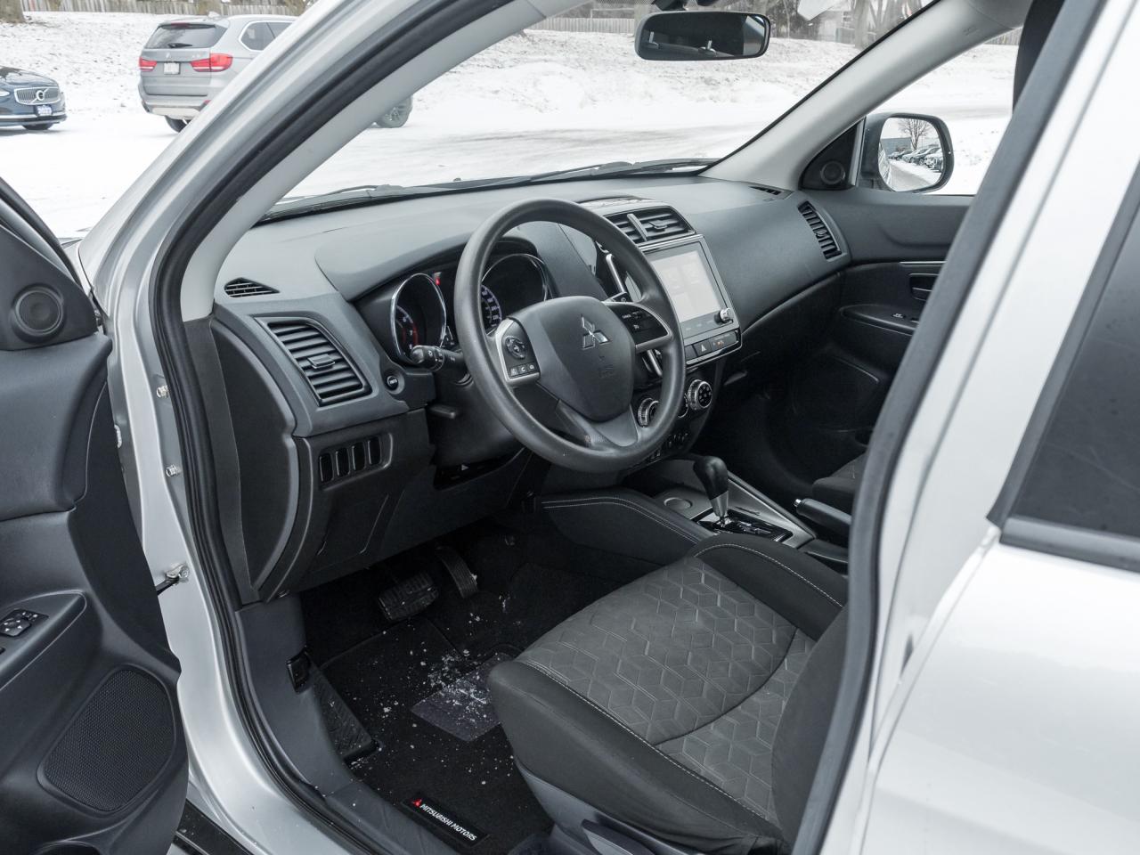 2022 Mitsubishi RVR ES FWD   CPO FINANCE RATES FOR AS LOW AS 0.90% Photo