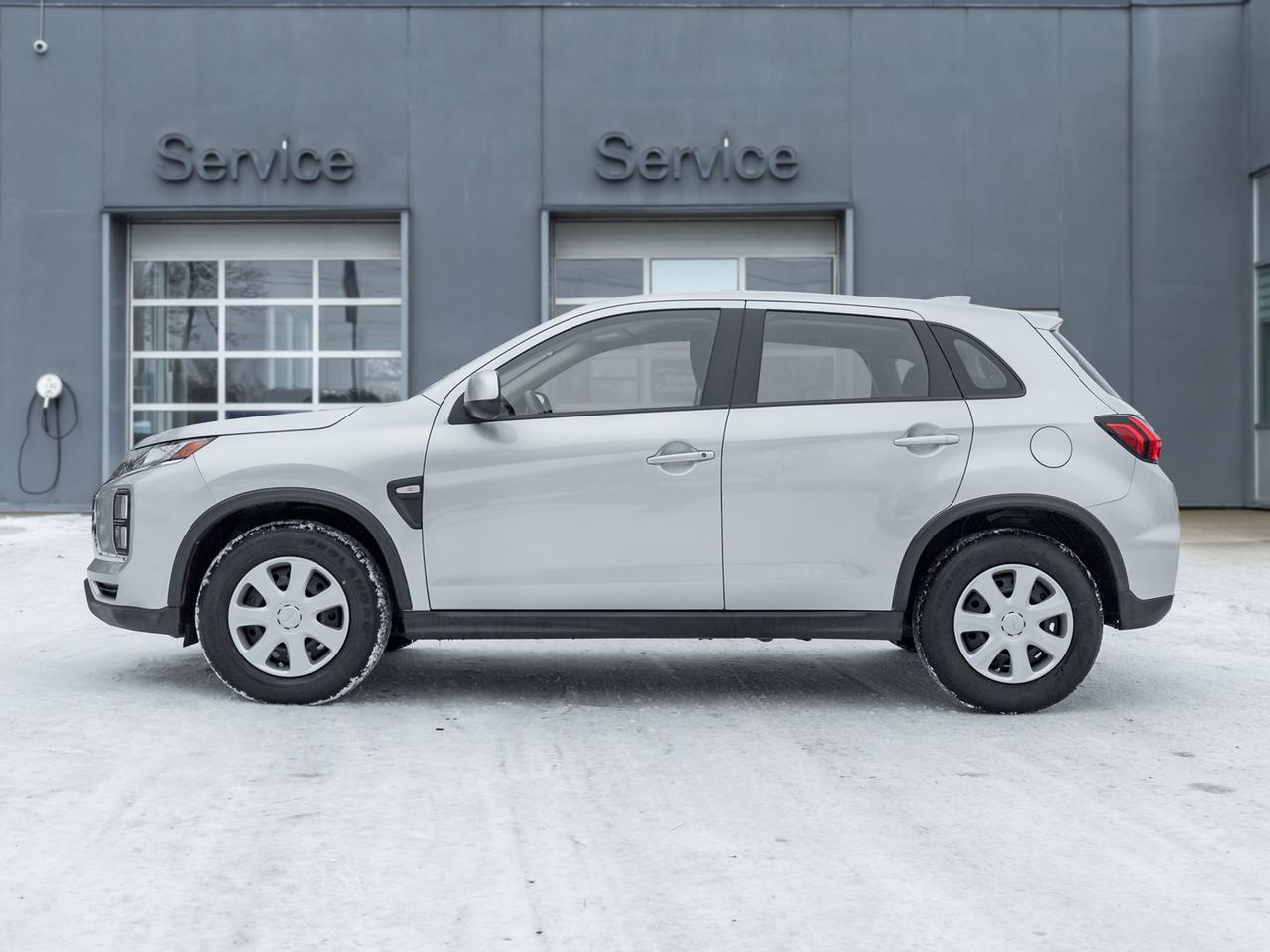 2022 Mitsubishi RVR ES FWD   CPO FINANCE RATES FOR AS LOW AS 0.90% Photo