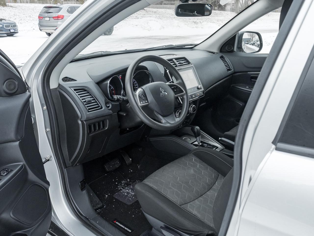 2022 Mitsubishi RVR ES FWD   CPO FINANCE RATES FOR AS LOW AS 0.90% Photo