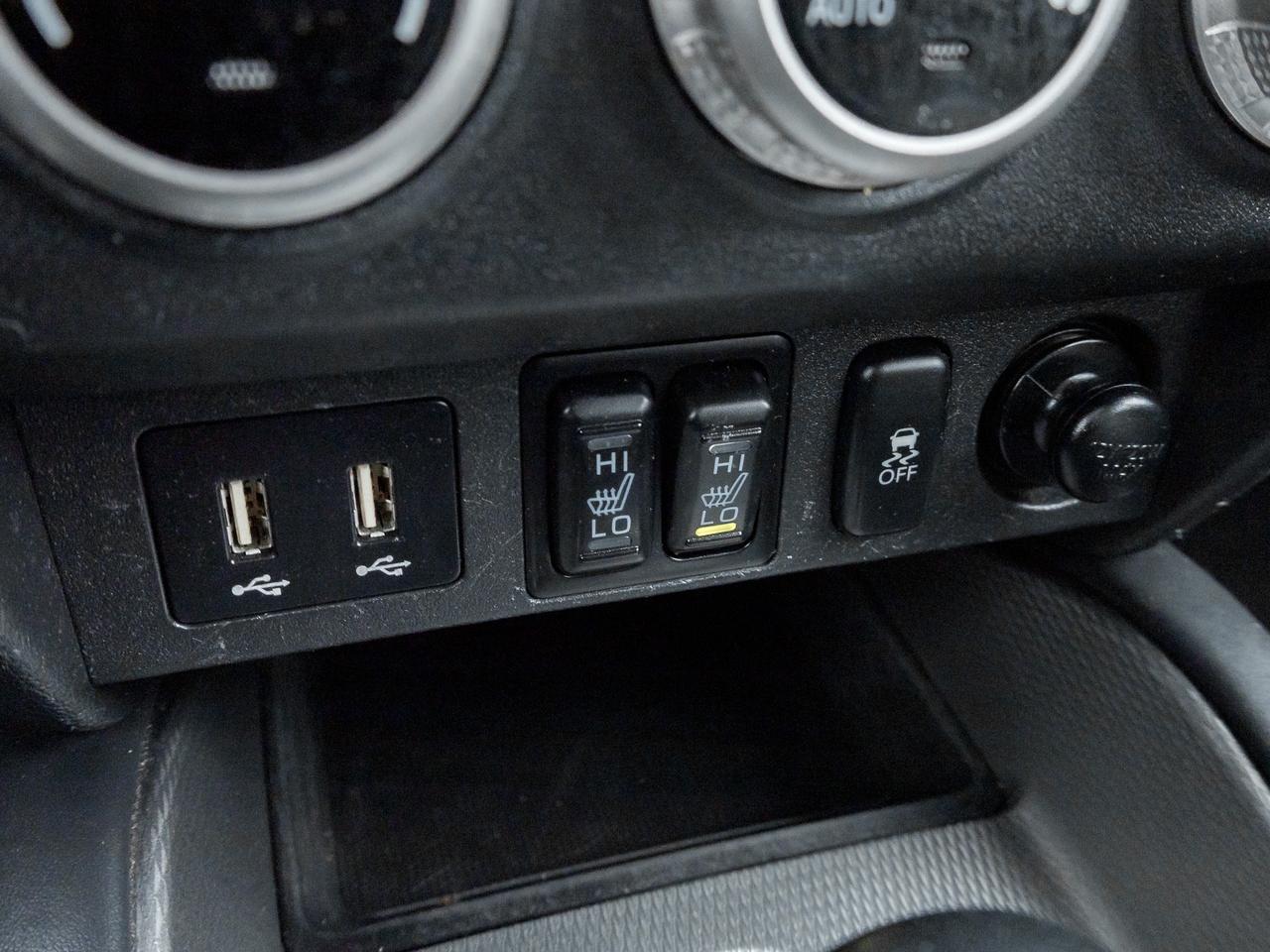 2022 Mitsubishi RVR ES FWD   CPO FINANCE RATES FOR AS LOW AS 0.90% Photo