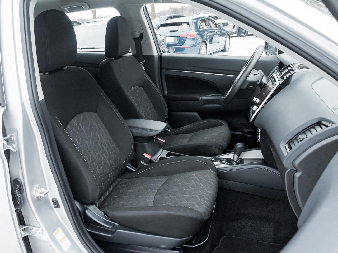 2022 Mitsubishi RVR ES FWD   CPO FINANCE RATES FOR AS LOW AS 0.90% Photo