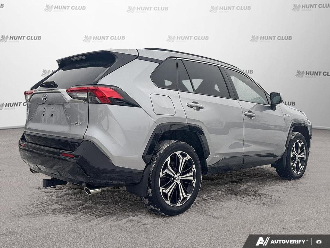 2023 Toyota RAV4 Prime XSE  Leather Seats   Sunroof   Heated Seats Photo