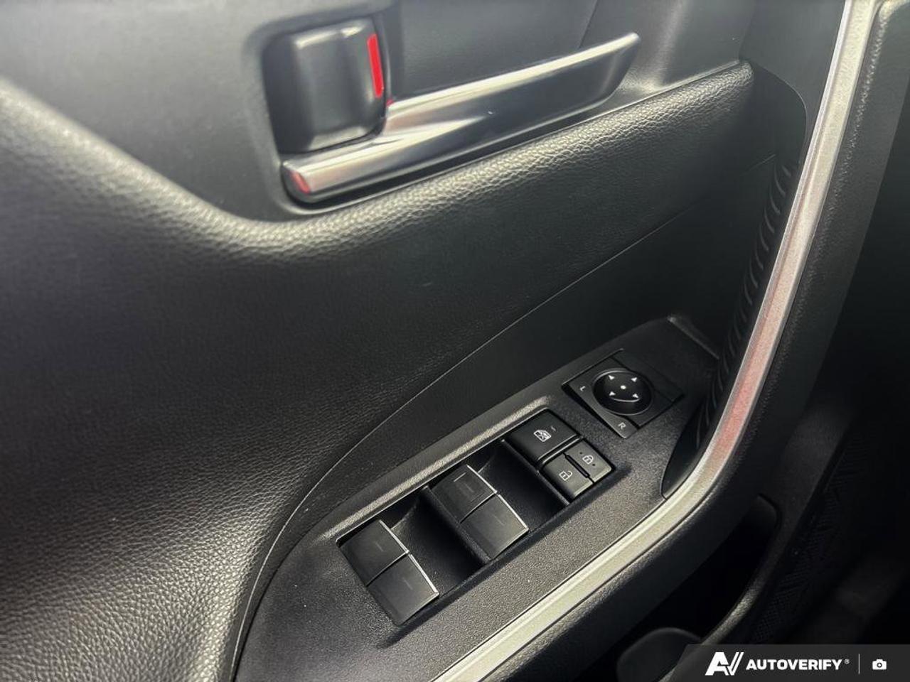 2023 Toyota RAV4 Prime XSE  Leather Seats   Sunroof   Heated Seats Photo