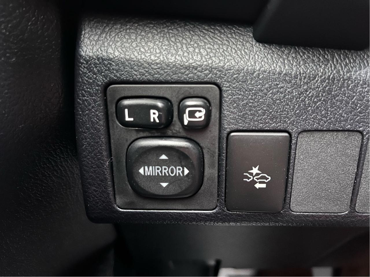 2017 Toyota Corolla iM CERTIFIED Photo