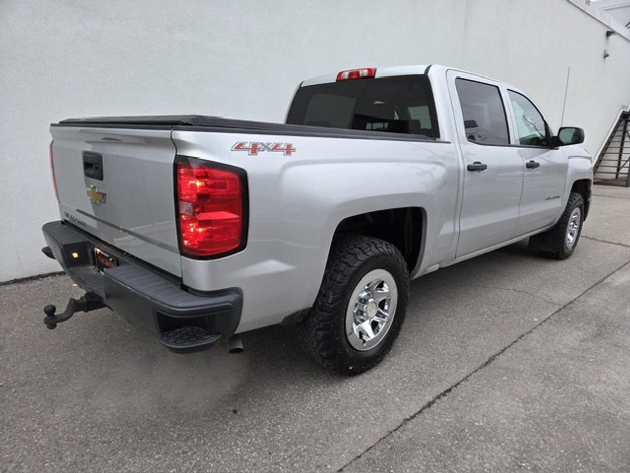 2014 Chevrolet Silverado 1500 4WD CREW CAB-SHORT BOX-TONNEAU-1 OWNER-CERTIFIED! Photo4