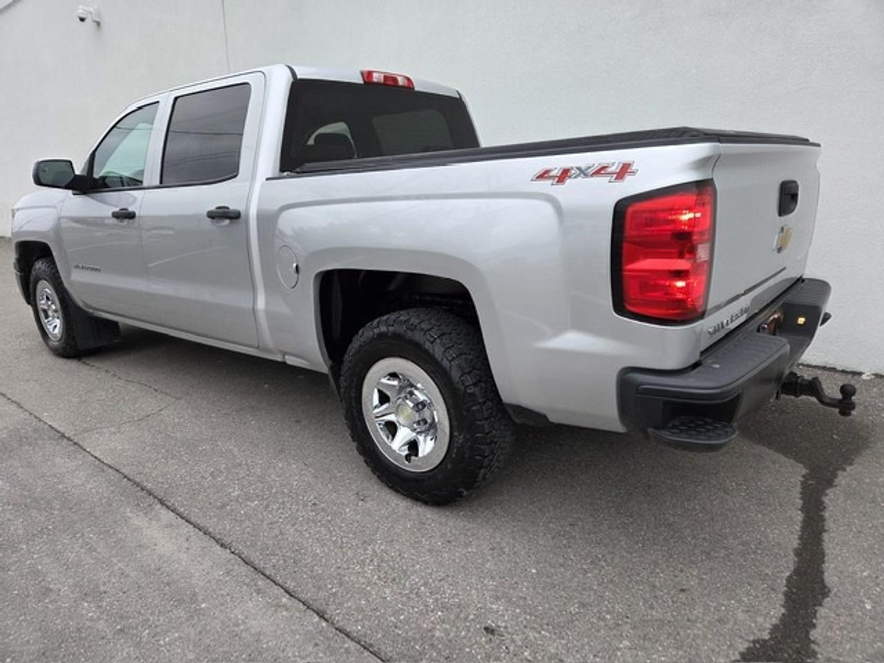 2014 Chevrolet Silverado 1500 4WD CREW CAB-SHORT BOX-TONNEAU-1 OWNER-CERTIFIED! Photo