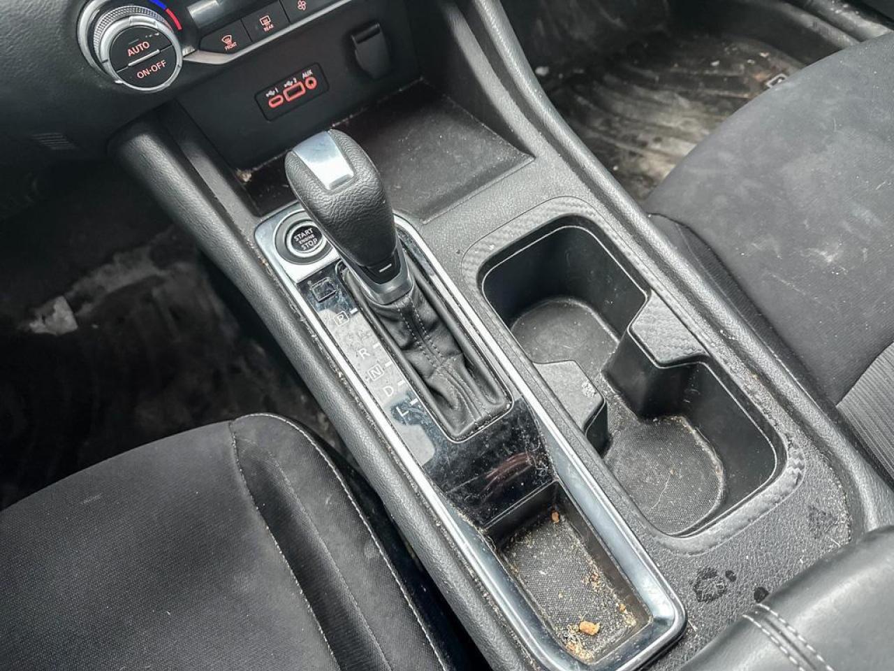 2020 Nissan Sentra SV Photo