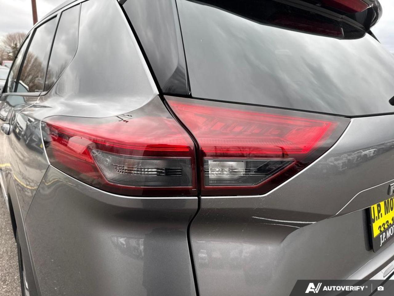 2023 Nissan Rogue Platinum BACKUP CAM   BLUETOOTH   HTD SEATS   KEYL Photo