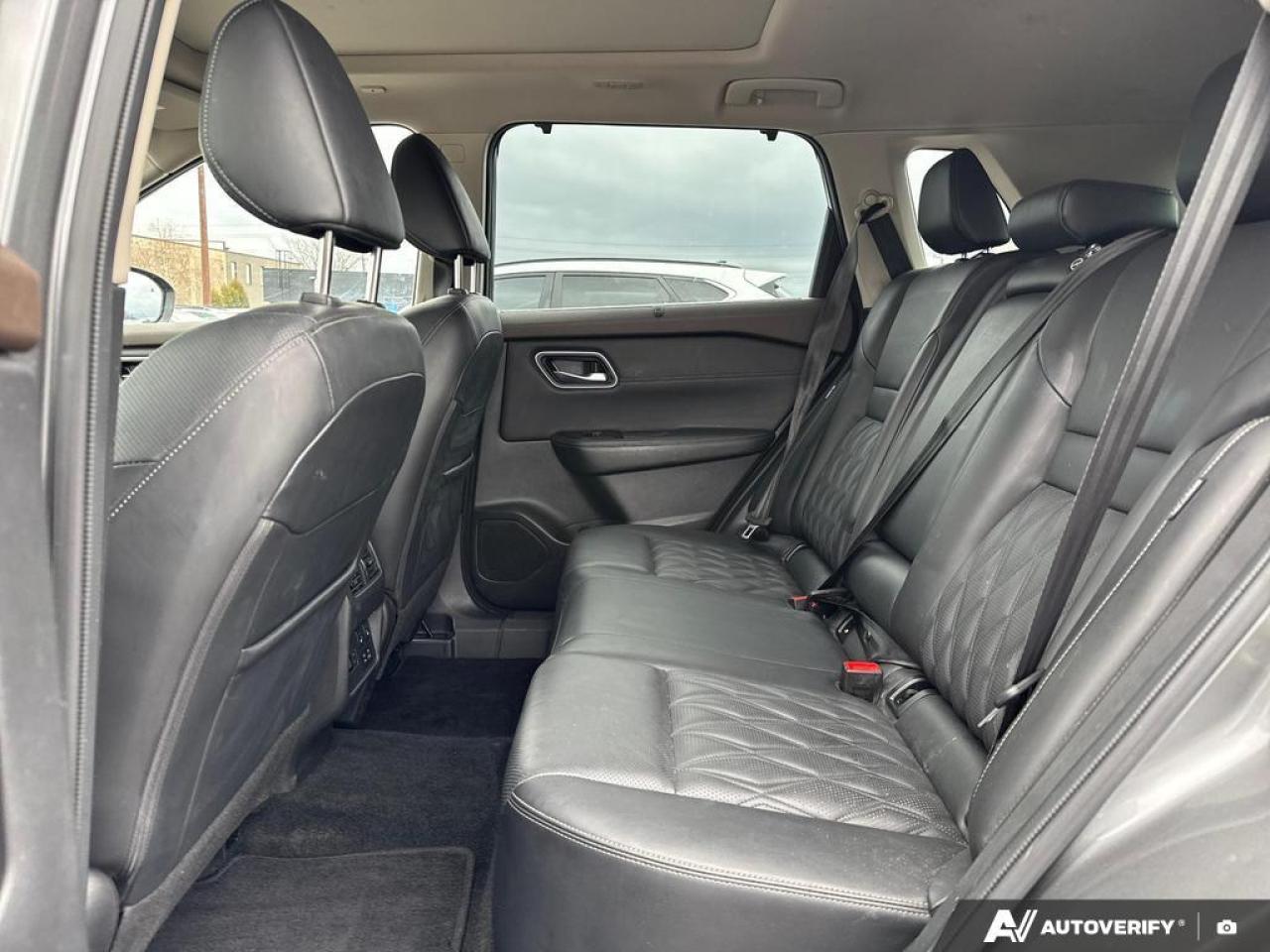 2023 Nissan Rogue Platinum BACKUP CAM   BLUETOOTH   HTD SEATS   KEYL Photo