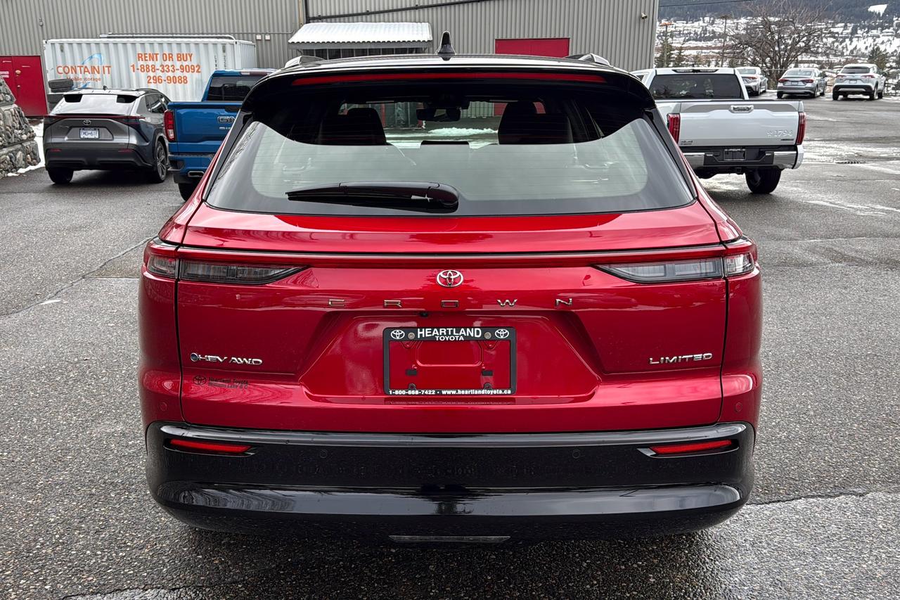 2026 Toyota Crown Signia Limited Adv. Tech Package Photo