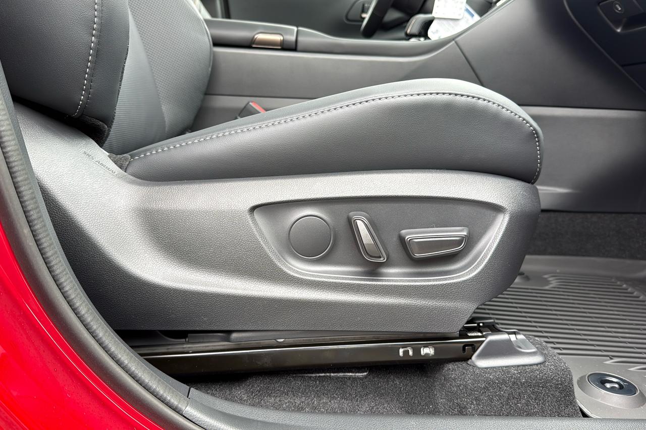 2026 Toyota Crown Signia Limited Adv. Tech Package Photo