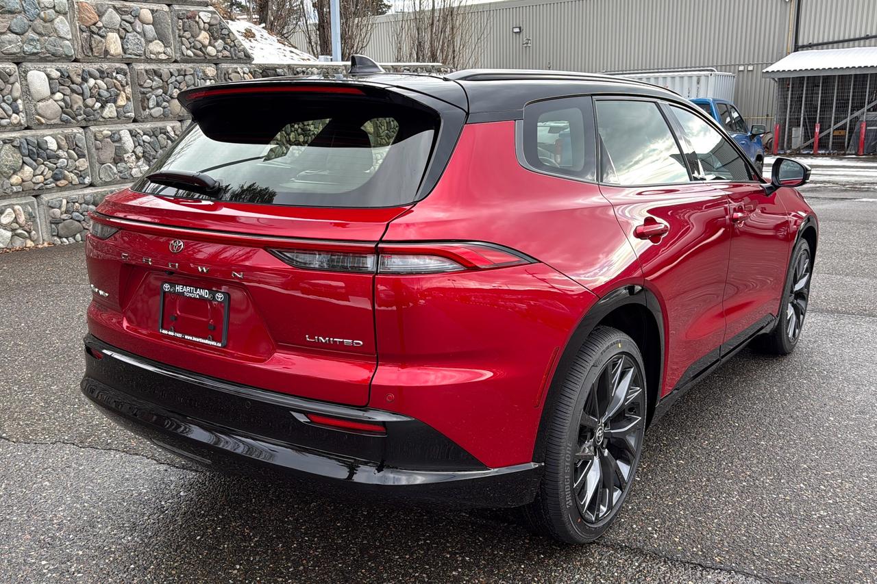 2026 Toyota Crown Signia Limited Adv. Tech Package Photo