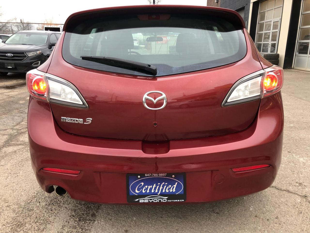 2010 Mazda MAZDA3 GX CERTIFIED WITH 3 YEARS WARRANTY INCLUDED. Photo