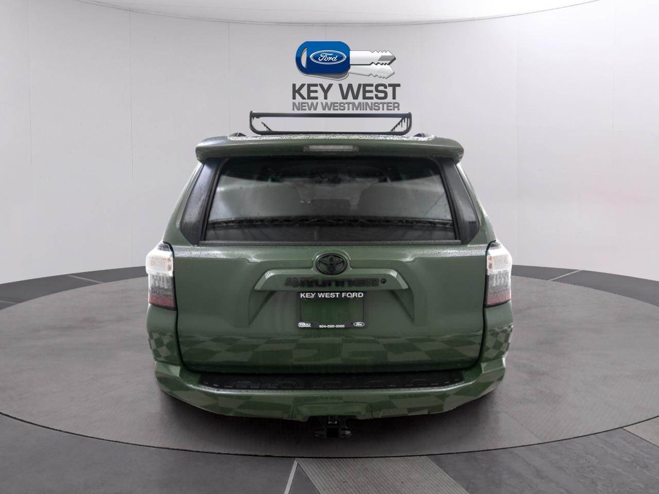 2021 Toyota 4Runner 4WD Photo3