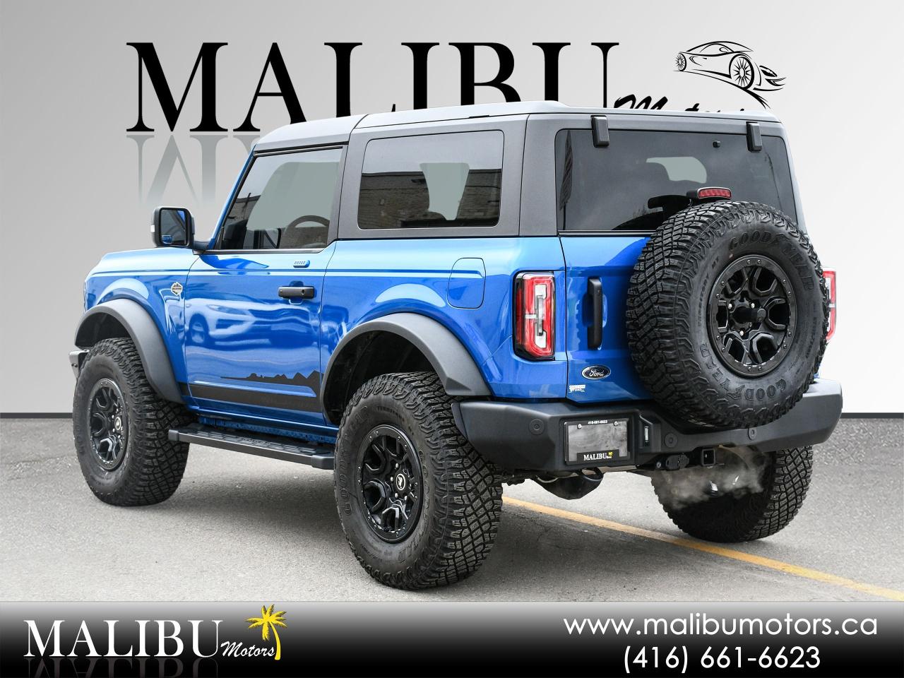 2023 Ford Bronco WildTrak Photo2