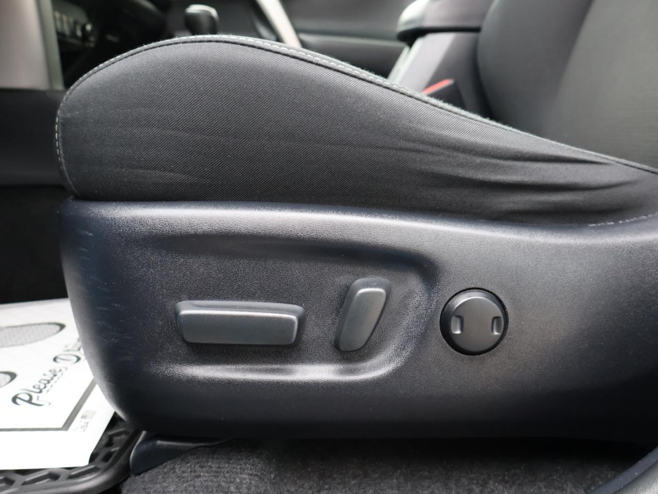 2017 Toyota RAV4 Hybrid XLE AWD CERTIFIED *TOYOTA MAINTAIN* CAMERA BLUETOOTH HEATED SEATS SUNROOF CRUISE ALLOYS Photo