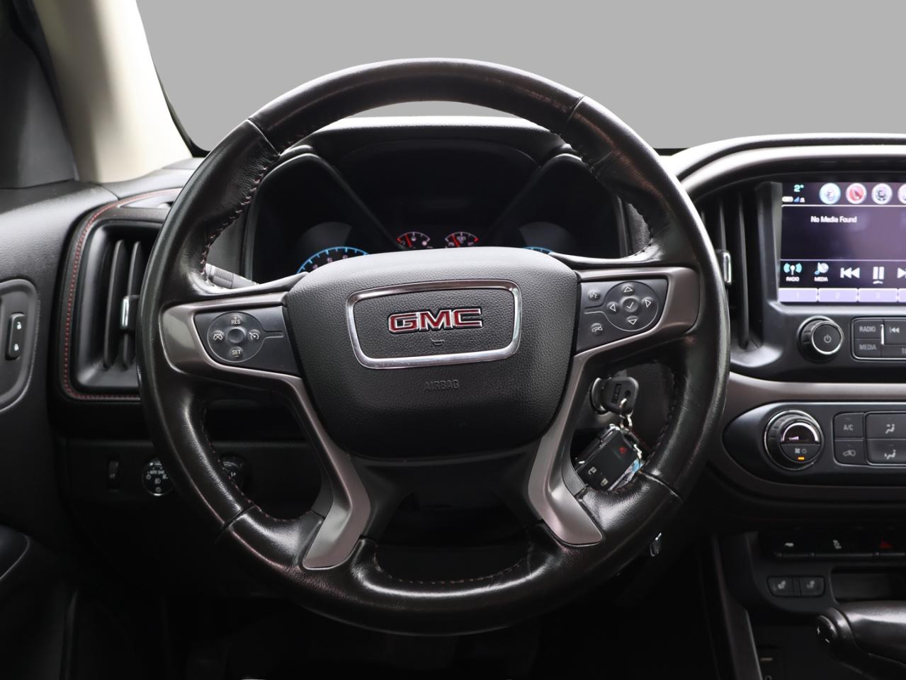 2018 GMC Canyon V6 ALL-TERRAIN CREW 4WD CERTIFIED *ACCIDENT FREE*1 OWNER* CAMERA BLUETOOTH LEATHER HEATED SEATS CRUISE ALLOYS Photo