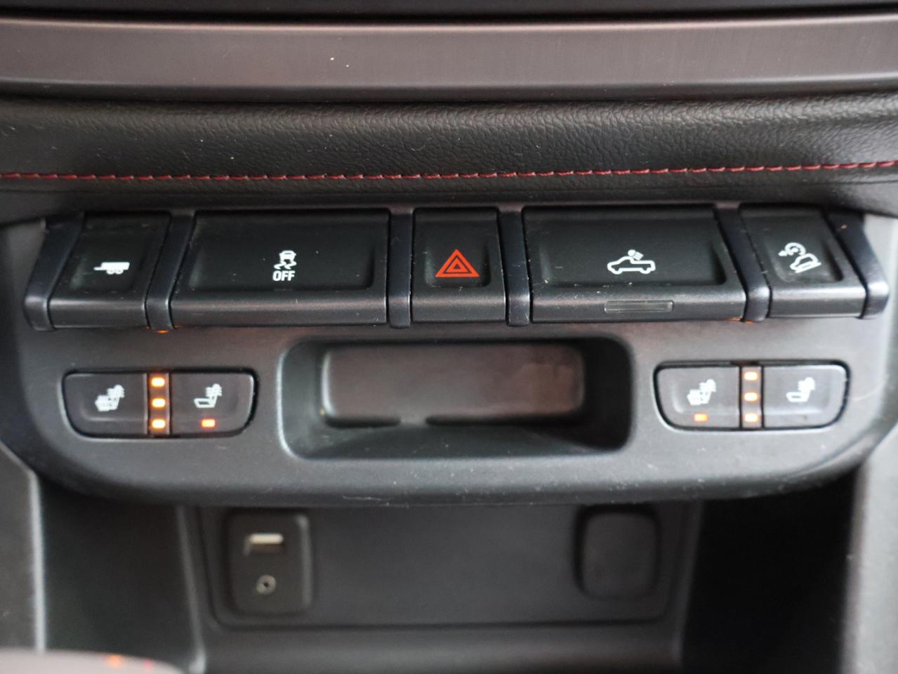 2018 GMC Canyon V6 ALL-TERRAIN CREW 4WD CERTIFIED *ACCIDENT FREE*1 OWNER* CAMERA BLUETOOTH LEATHER HEATED SEATS CRUISE ALLOYS Photo