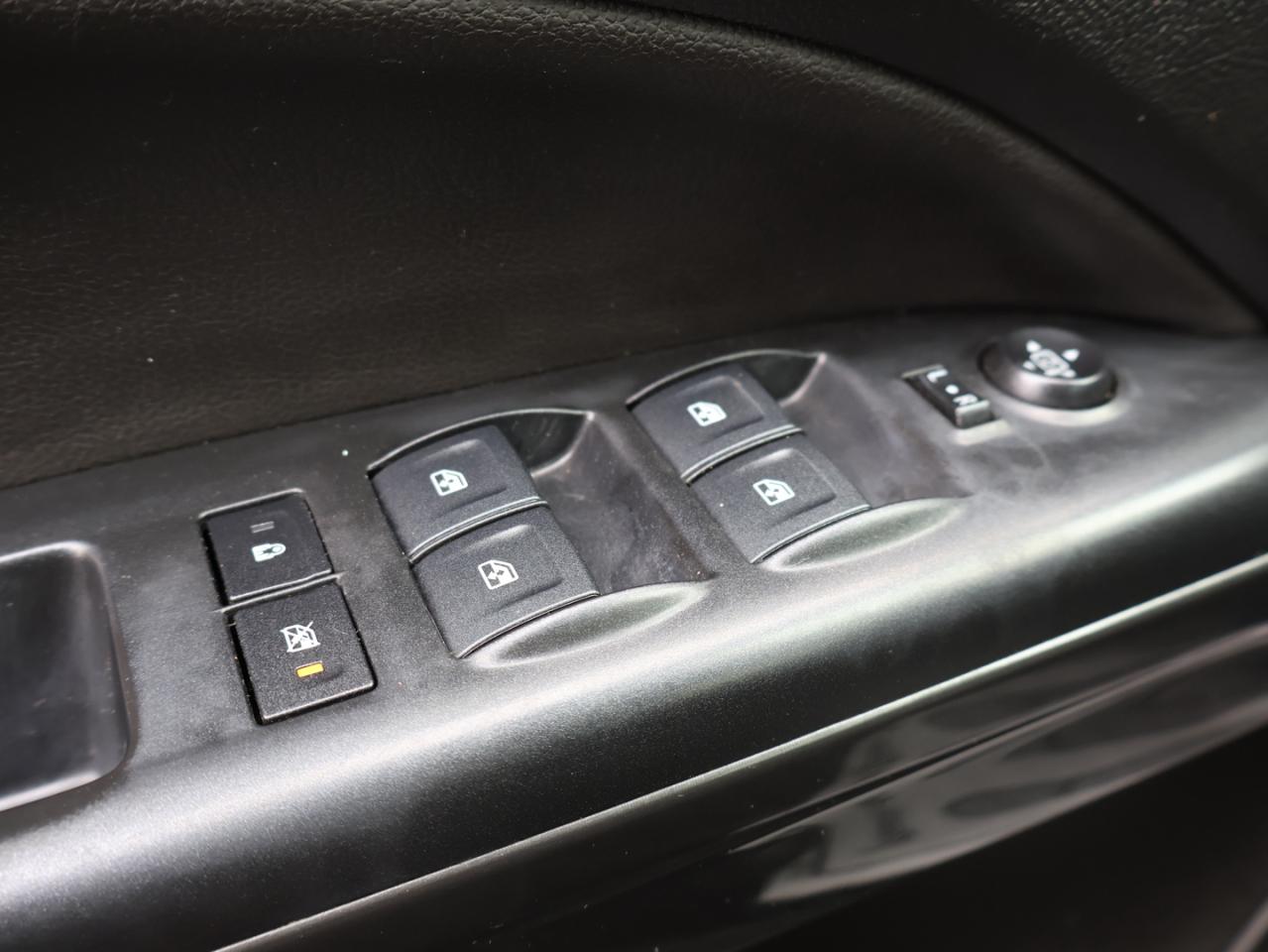 2018 GMC Canyon V6 ALL-TERRAIN CREW 4WD CERTIFIED *ACCIDENT FREE*1 OWNER* CAMERA BLUETOOTH LEATHER HEATED SEATS CRUISE ALLOYS Photo