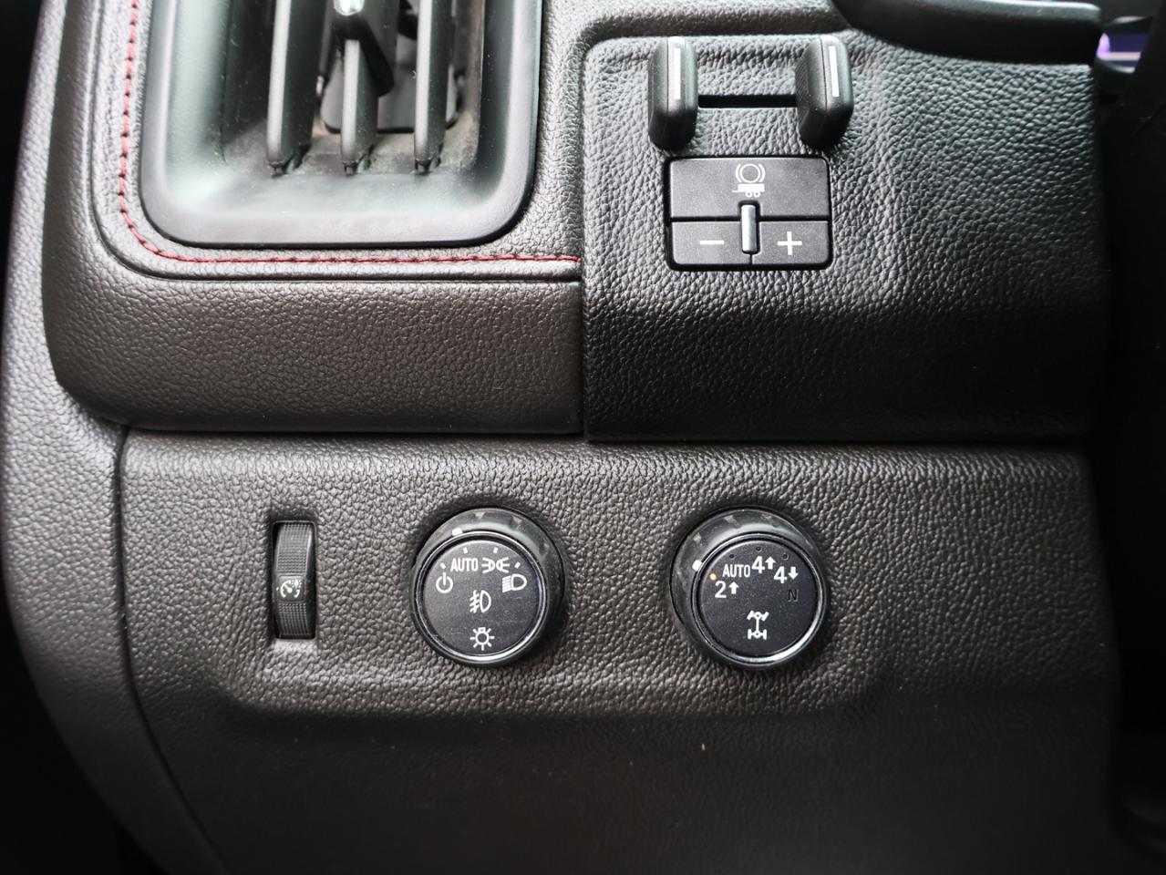 2018 GMC Canyon V6 ALL-TERRAIN CREW 4WD CERTIFIED *ACCIDENT FREE*1 OWNER* CAMERA BLUETOOTH LEATHER HEATED SEATS CRUISE ALLOYS Photo