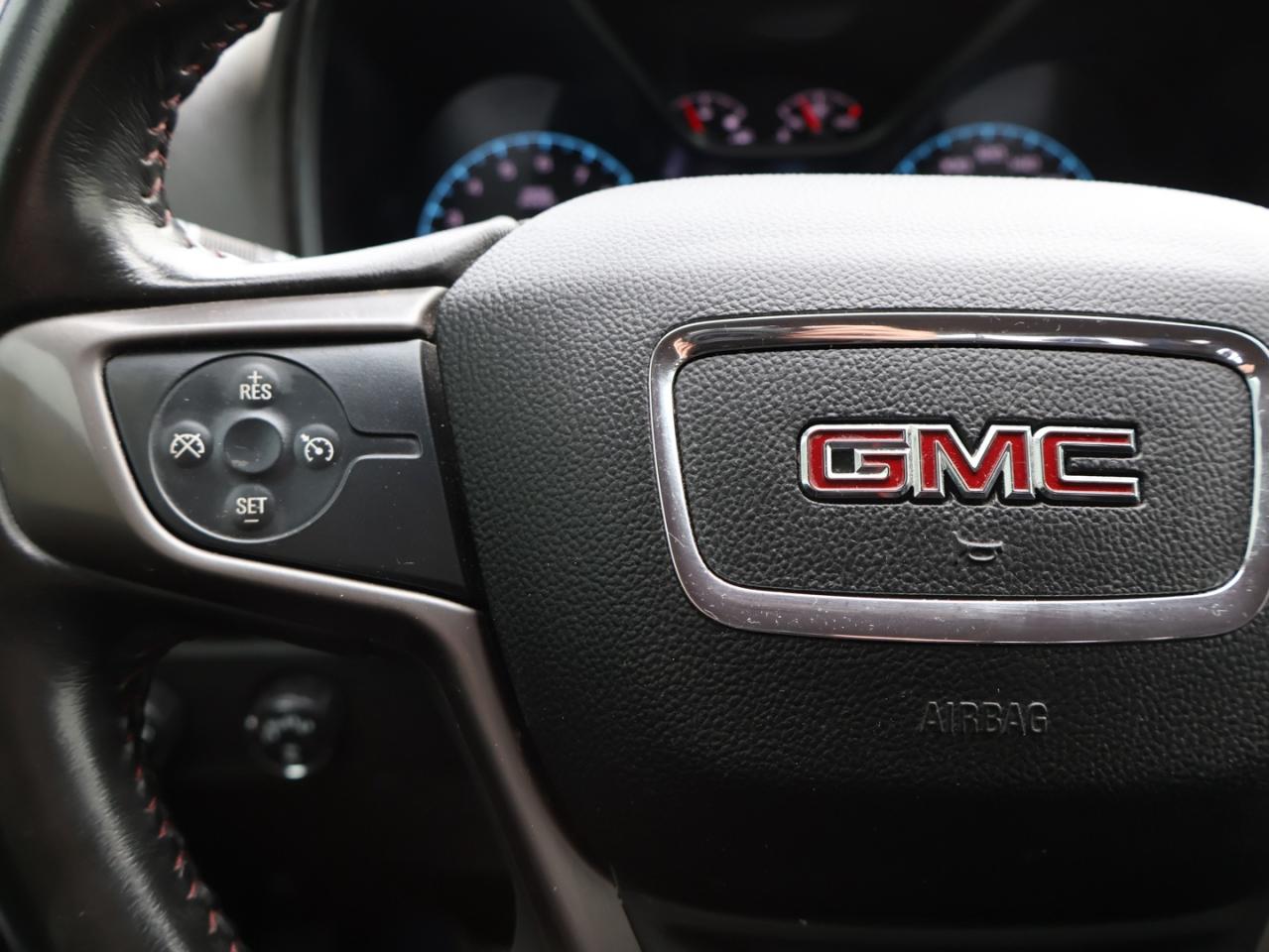 2018 GMC Canyon V6 ALL-TERRAIN CREW 4WD CERTIFIED *ACCIDENT FREE*1 OWNER* CAMERA BLUETOOTH LEATHER HEATED SEATS CRUISE ALLOYS Photo