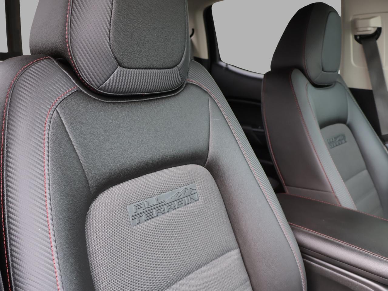 2018 GMC Canyon V6 ALL-TERRAIN CREW 4WD CERTIFIED *ACCIDENT FREE*1 OWNER* CAMERA BLUETOOTH LEATHER HEATED SEATS CRUISE ALLOYS Photo