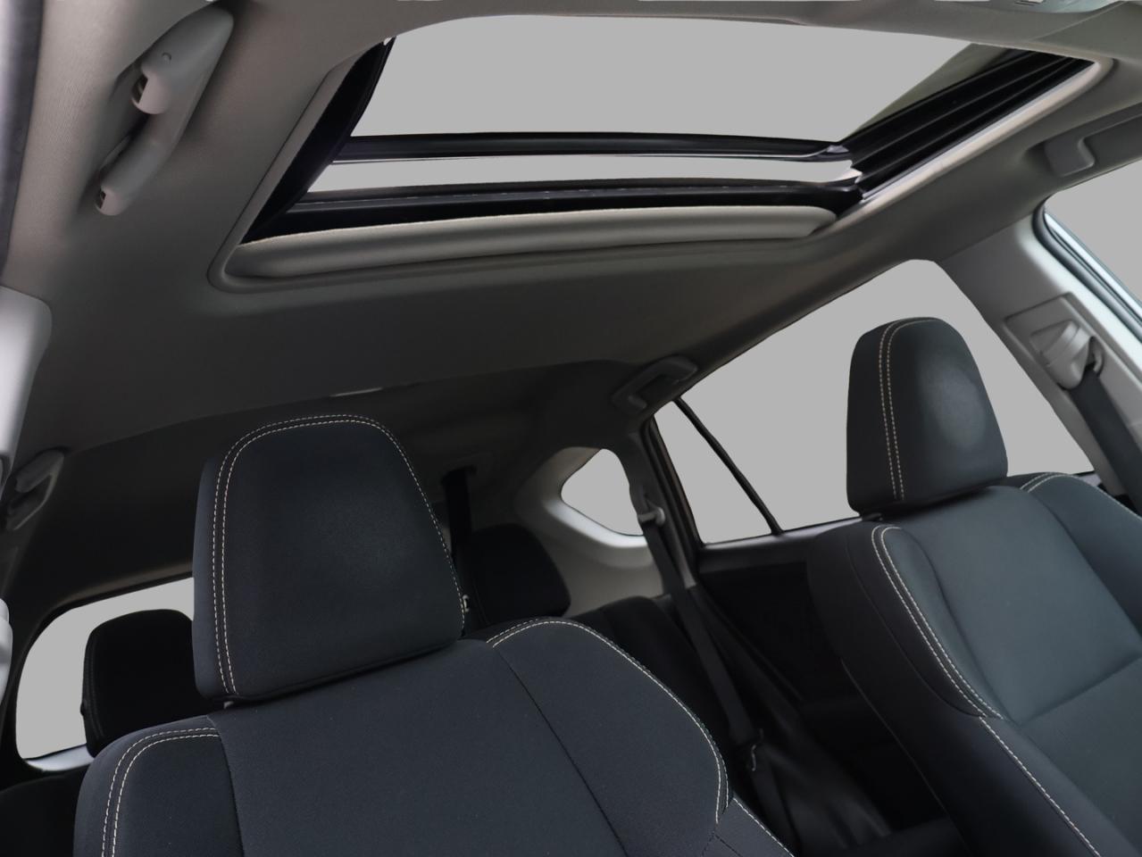 2015 Toyota RAV4 XLE AWD CERTIFIED CAMERA BLUETOOTH HEATED SEATS SUNROOF CRUISE ALLOYS Photo